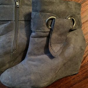 Grey Bow Tie Booties